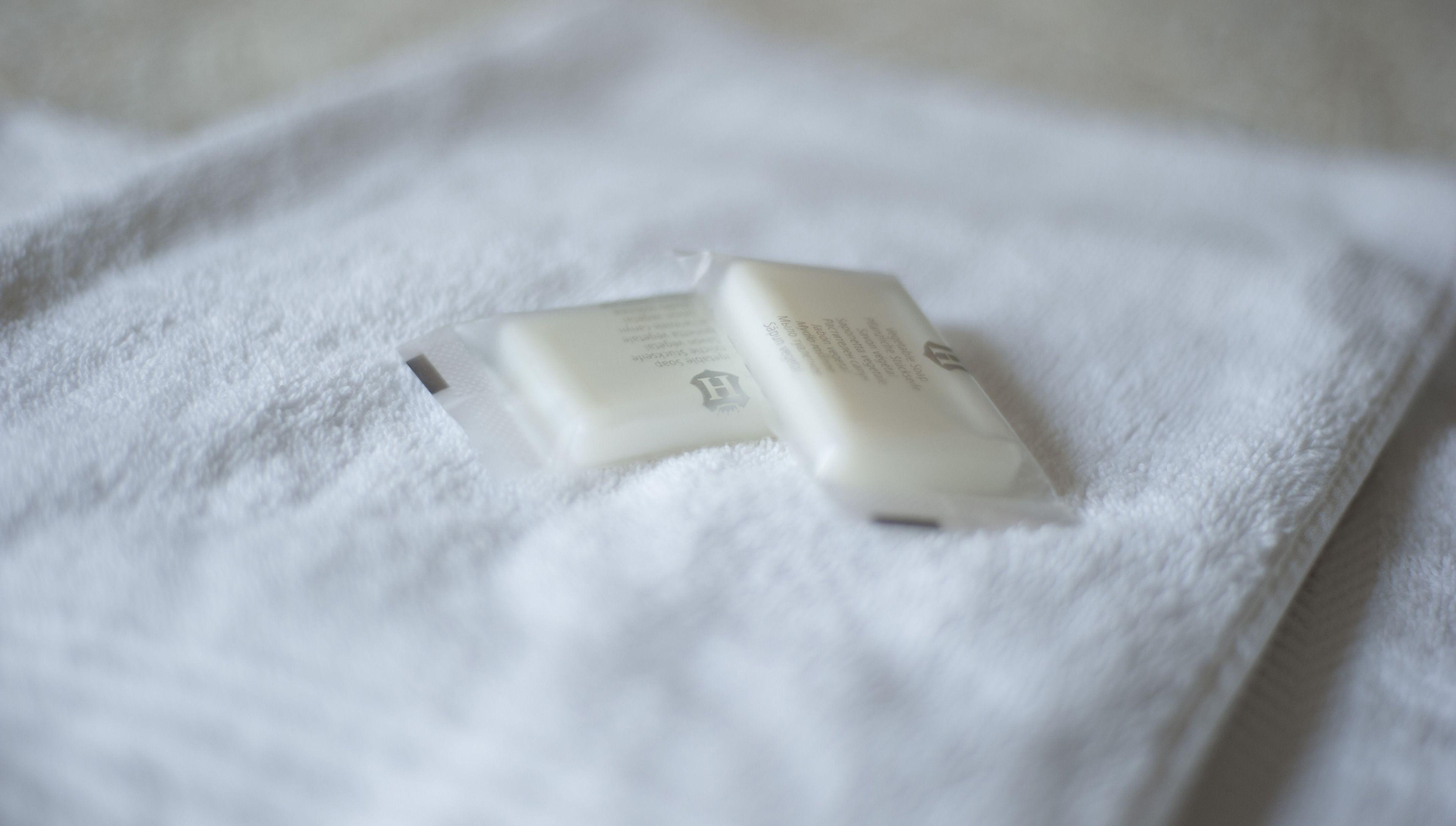 Du Globe 18 2* Paris