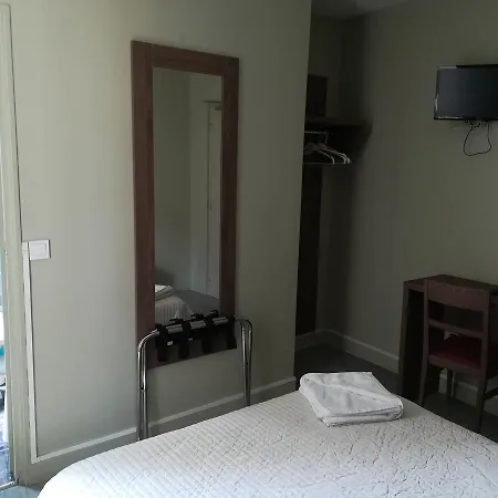 Du Globe 18 Hotel