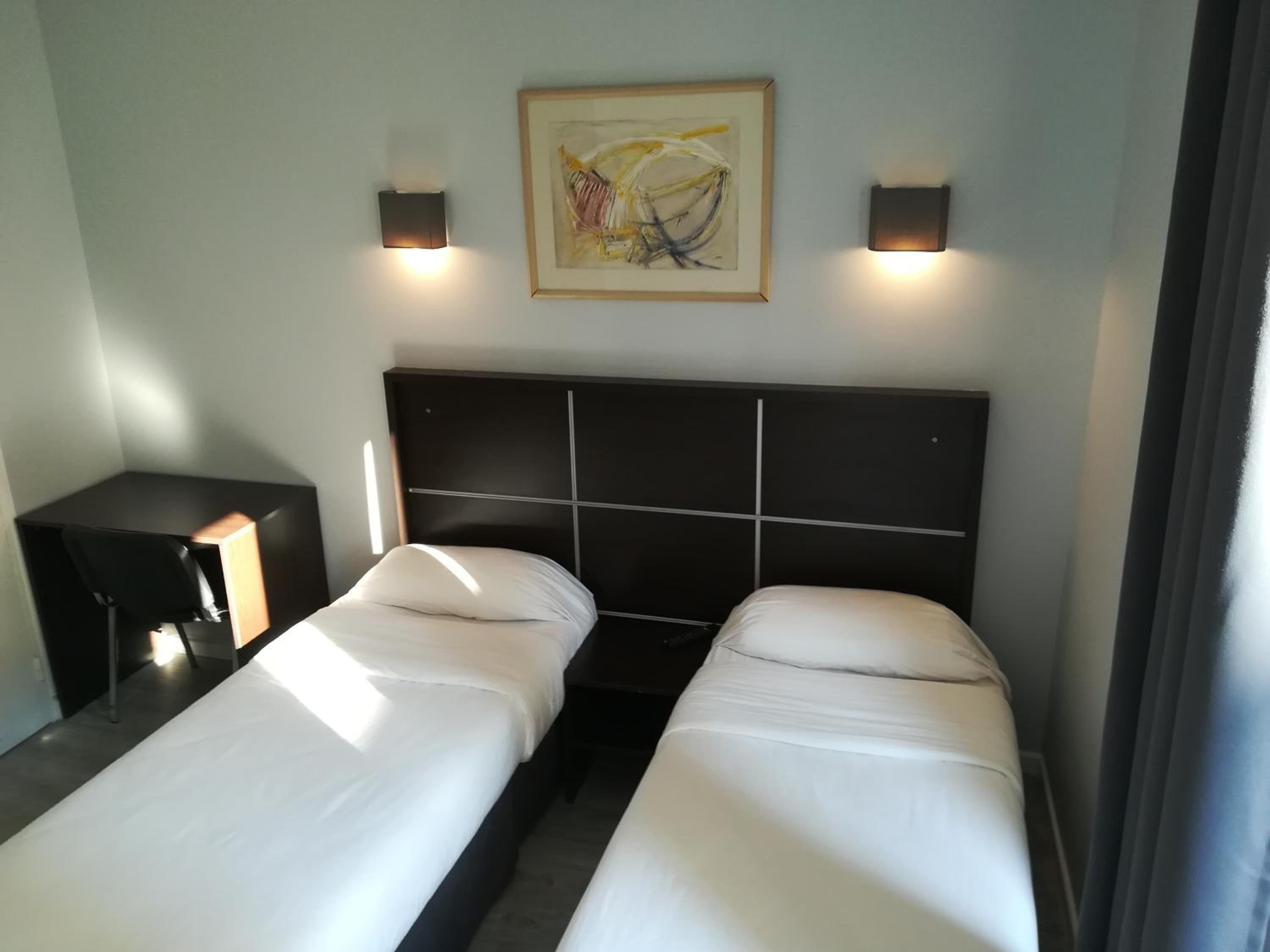 Hotel Du Globe 18 Paris